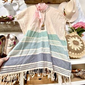 Summer TRIBE ALIVE Caftan/beach Cover-up Poncho w cottage beach vibe